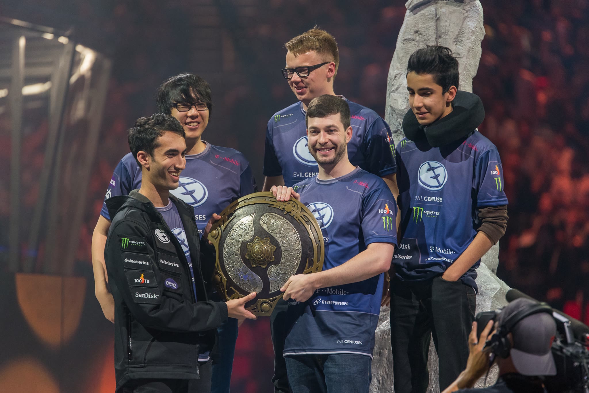 Evil Geniuses Is Shutting Down: the End of a 27-Year Esports Legacy