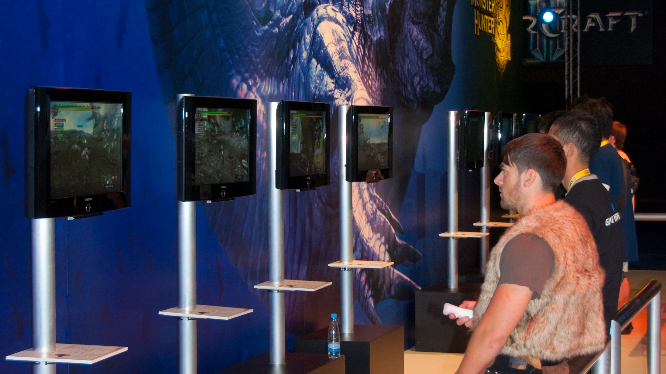 Monster Hunter Outlanders Beginner Guide: 10 Tips for Your First Hunts on Mobile